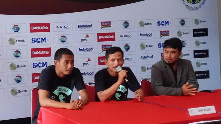 Legimin Raharjo dan Djajang Nurjaman saat menghadiri pre-match press conference