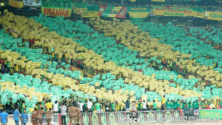 Antusiasme suporter sepak bola di Malaysia jelang bergulirnya Liga Super Malaysia 2020 mengundang perhatian dari media asing.