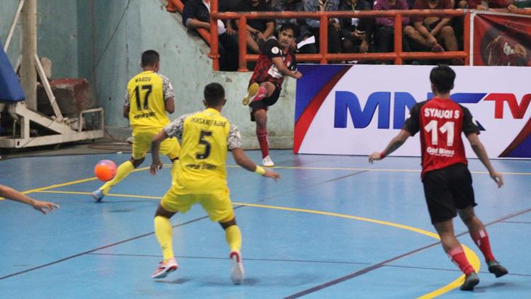 Balck Steel vs Permata Indah. Copyright: Istimewa