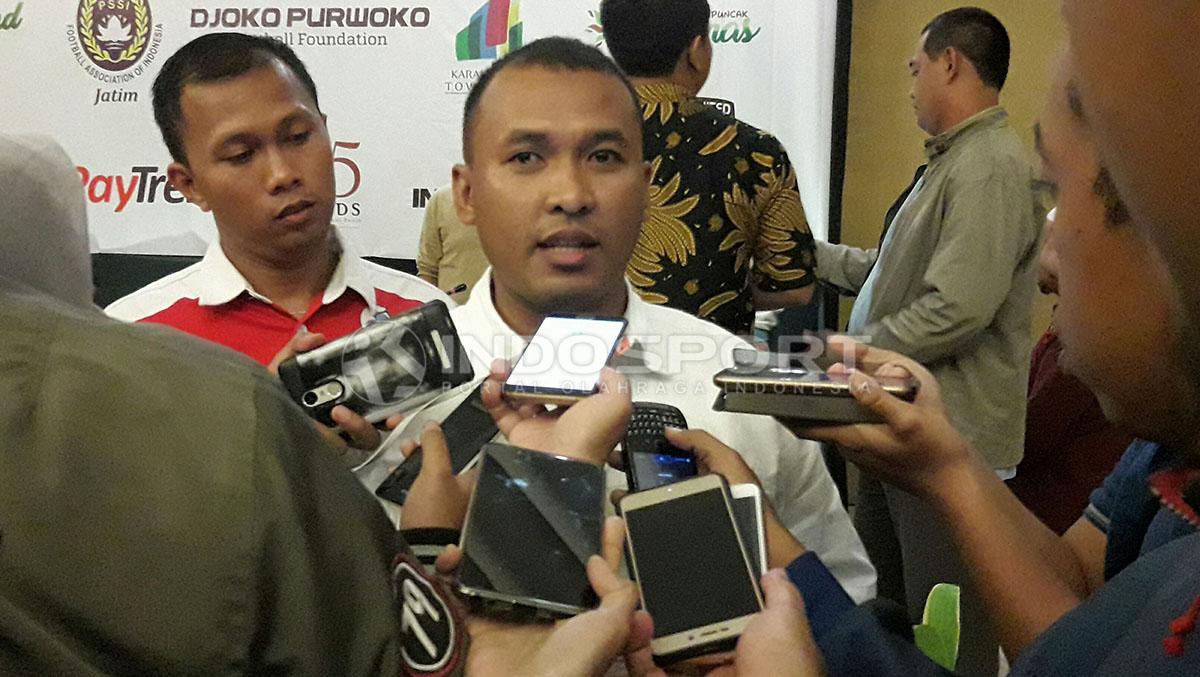 Djoko Purwoko saat acara sarasehan Malang United. Copyright: Ian Setiawan/Indosport.com