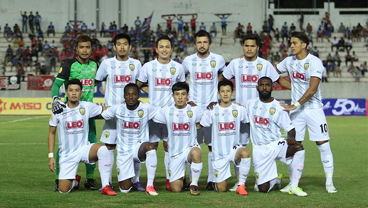 Bek Tangguh Asal Indonesia Jadi Rebutan Klub-klub Thai League dan Thai League 2