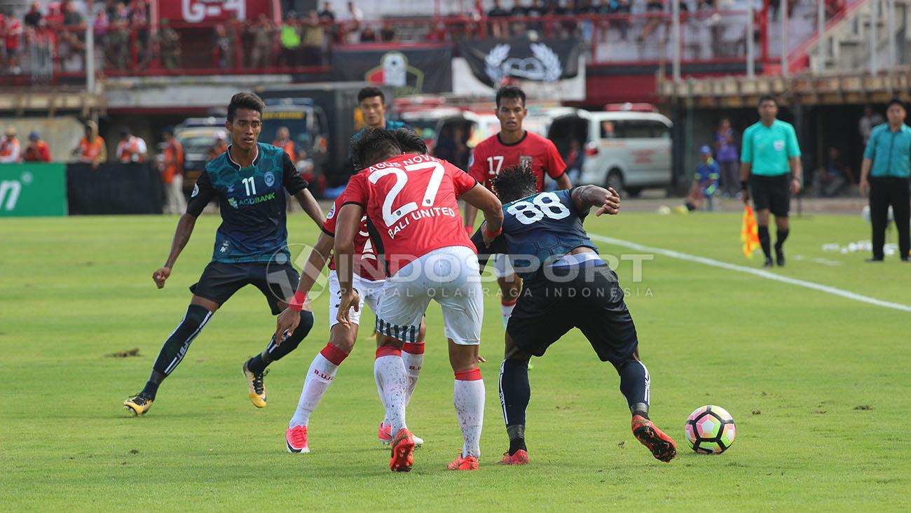 Bali United vs Yangon United Copyright: Rudi Khaizan/Indosport.com