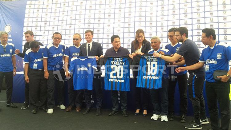 Javier Zanetti nampak bersemangat menghadiri launching Akademi Persib Bandung.