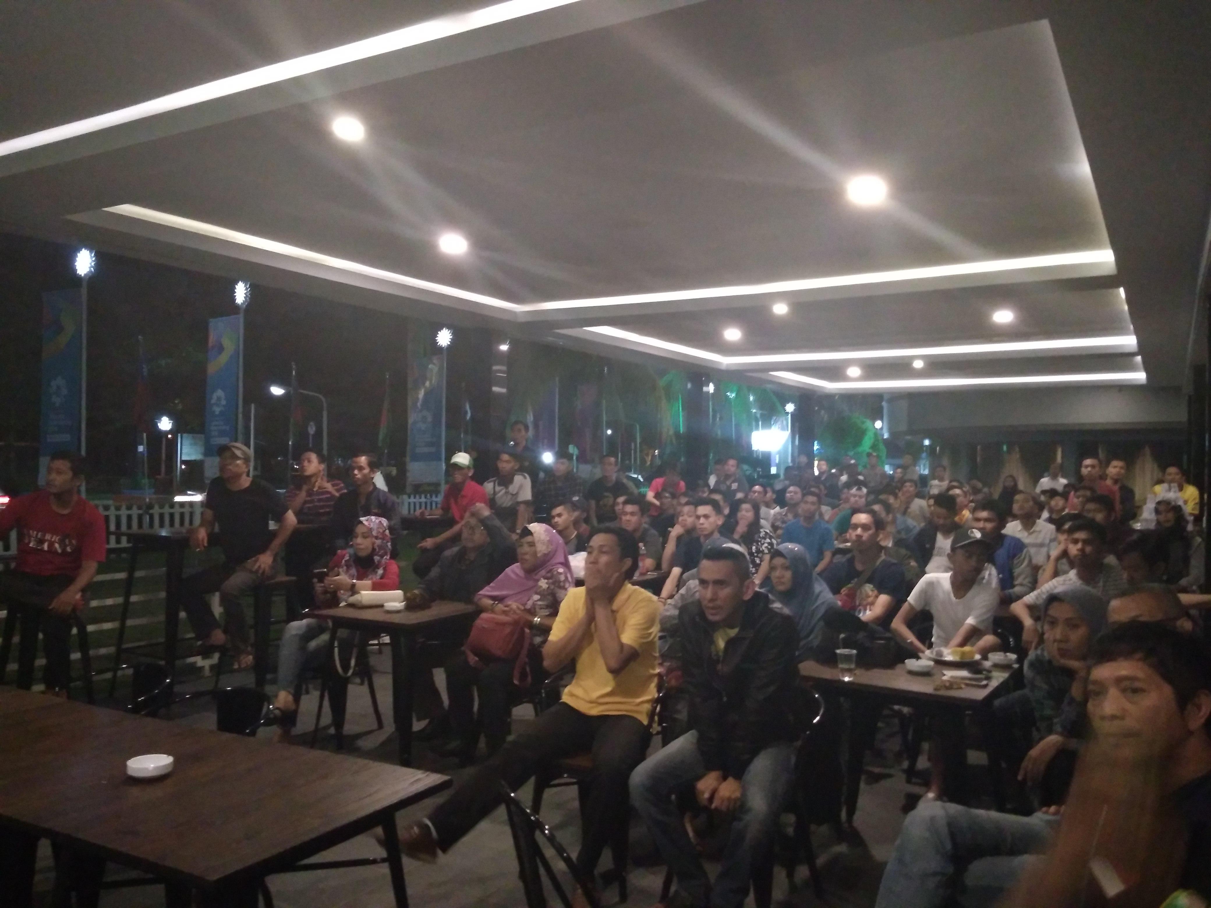 Nobar Copyright: Muhammad Effendi/INDOSPORT