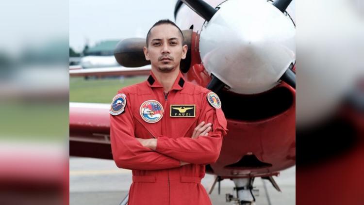Aktor Indonesia Fauzi Baadilla - INDOSPORT