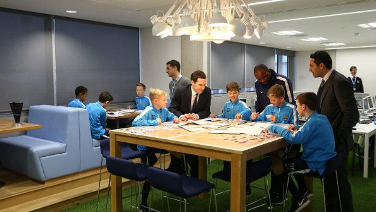 Akademi Manchester City.
