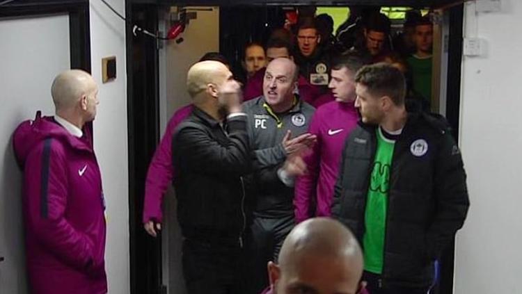 Pep Guardiola dan Paul Cook.