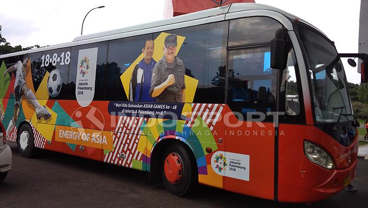 Bus Khusus untuk Media Peliput Asian Games di Palembang. Copyright: Muhammad Effendi/INDOSPORT