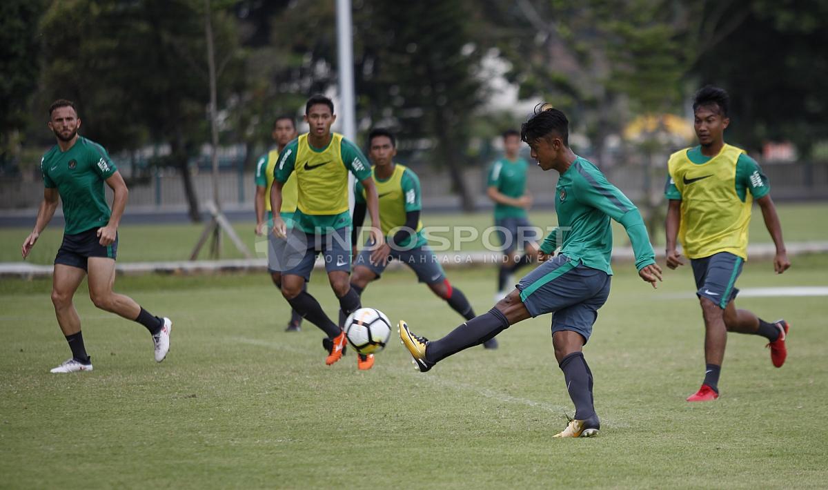 Latihan Timnas U-23 Copyright: Herry Ibrahim/Soicaumienbac.cc