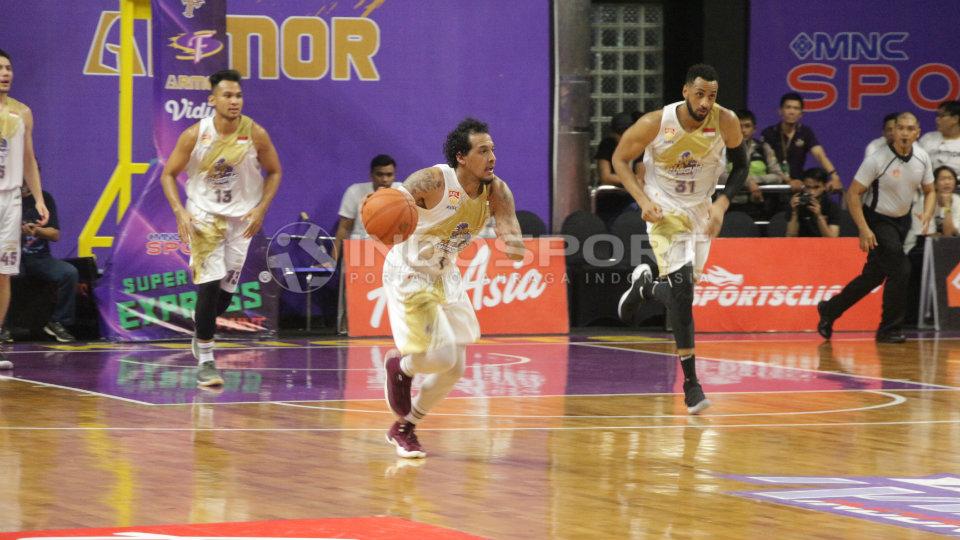 CLS Knights vs Mono Vampire. - INDOSPORT