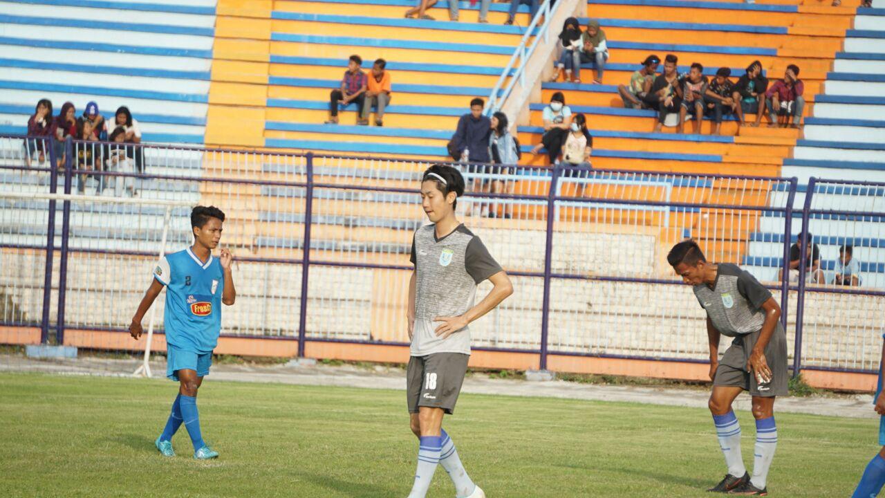 Yamazaki, pemain asing yang dicoret oleh Persela Copyright: Fitra Herdian/INDOSPORT