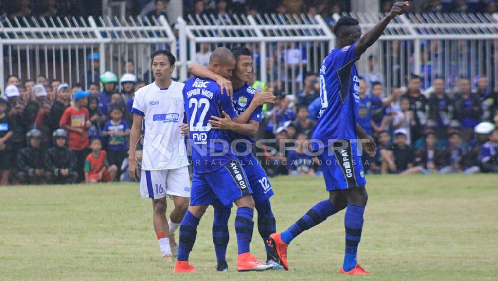 Uji coba Persib Bandung vs Priangan Selection. Copyright: Arif Rahman/Indosport.com