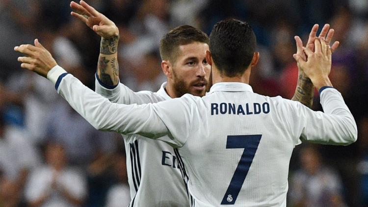 Cristiano Ronaldo dan Sergio Ramos merayakan gol