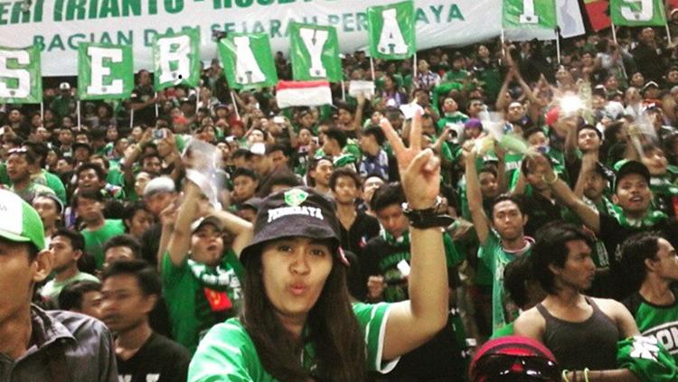Suporter Persebaya Surabaya, Nindi Widia. Copyright: Instagram@NindiWidia