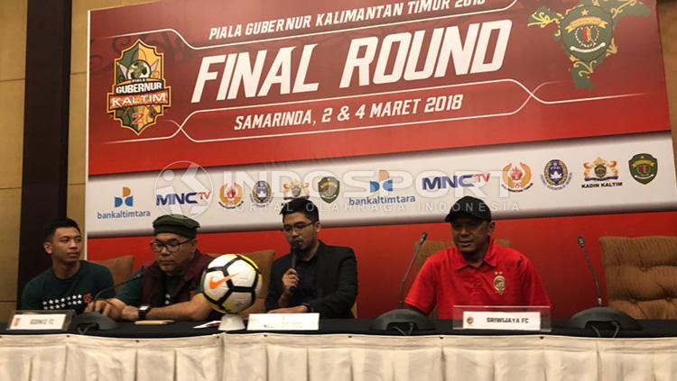 Konferensi pers jelang laga Borneo FC vs Sriwijaya FC. Copyright: INDOSPORT/Muhammad Effendi