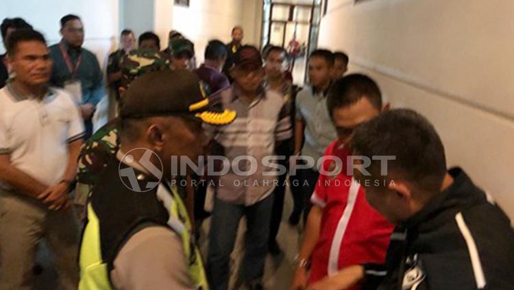 Suasana ruang ganti setelah terjadi insiden antara pemain Borneo FC melawan Sriwijaya FC. Copyright: Muhammad Effendi/INDOSPORT