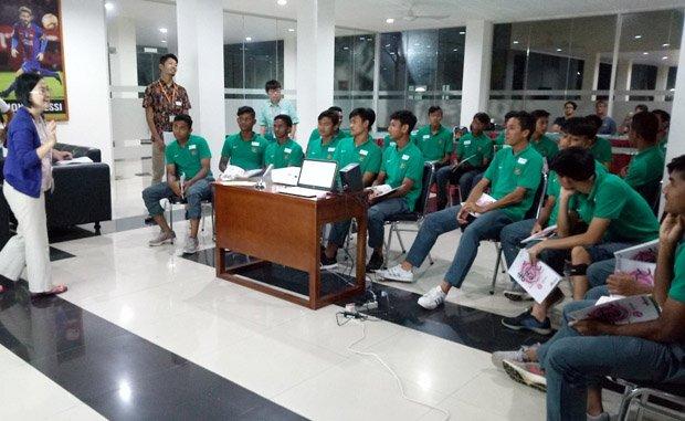 Pemain Timnas U-16 kursus bahasa Jepang Copyright: SINDONews