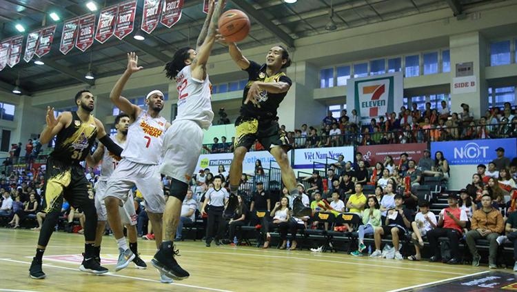 CLS Knight Indonesia Vs Saigon Heat. Copyright: Istimewa