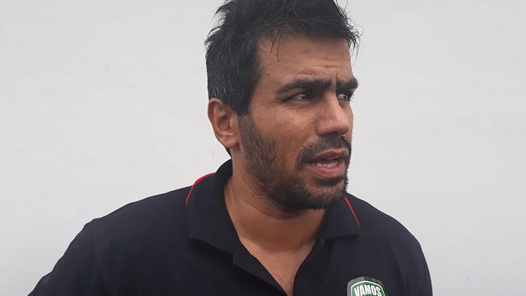 Pelatih Vamos, Reza Falahzadeh. Copyright: Istimewa