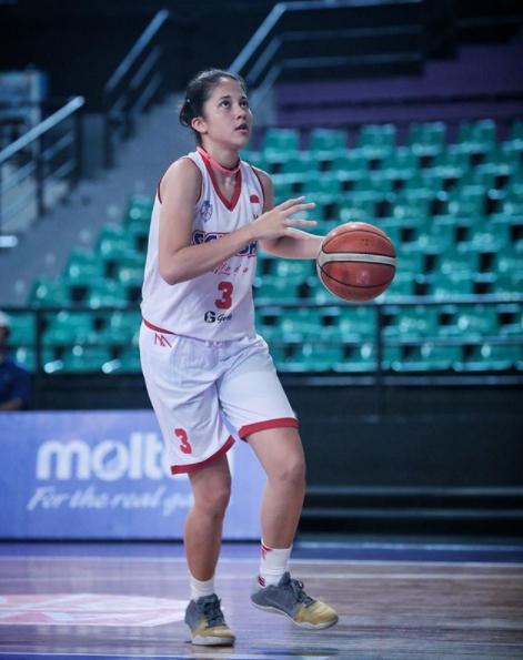 Sitha Dewi Marino, Pebasket Profesional Adik Presenter Putri Marino Copyright: Instagram/SithaMarino