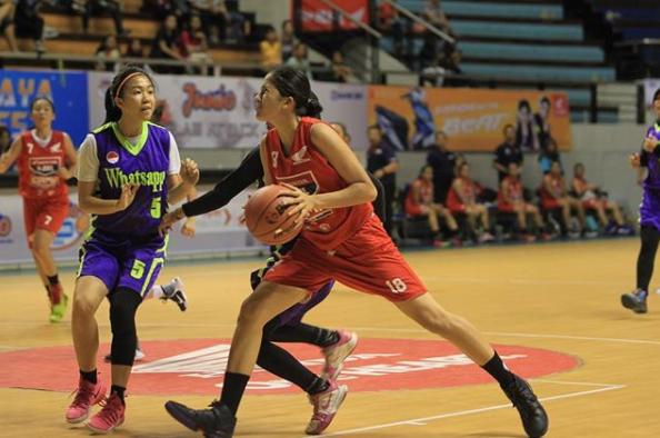 Sitha Dewi Marino, Pebasket Profesional Adik Presenter Putri Marino Copyright: Instagram/SithaMarino