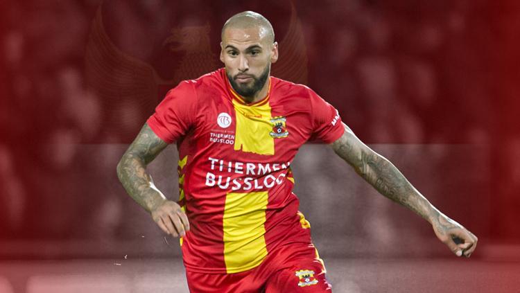 Gelandang Go Ahead Eagles, Joey Suk.