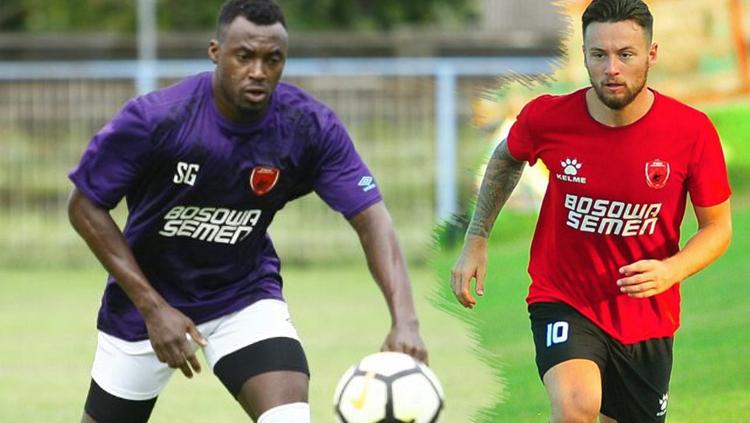 Marc Klok (kanan) dan Guy Junior. - INDOSPORT