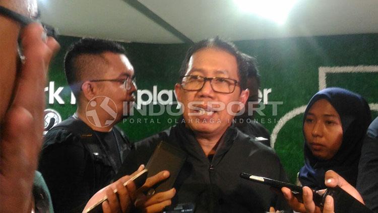 Pelaksana Tugas (Plt) Ketua Umum PSSI non-aktif, Joko Driyono saat diwawancarai. - INDOSPORT