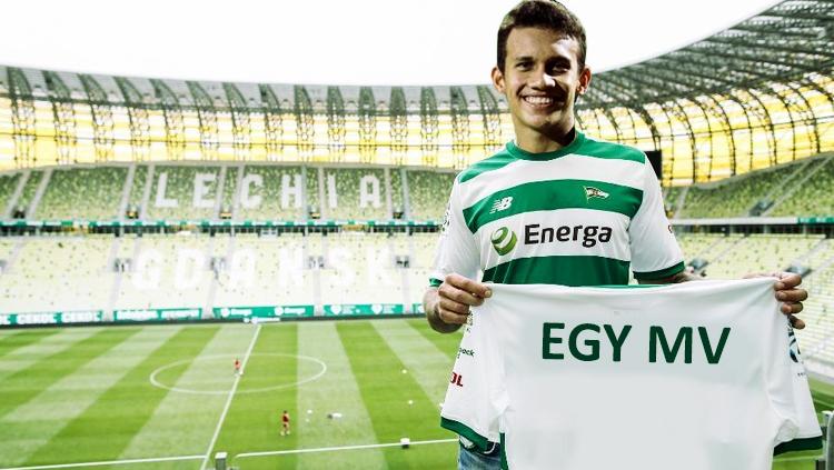 Ilustrasi Egy Maulana Vikri resmi ke Lechia Gdansk.