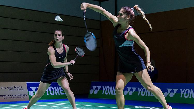 Ganda putri Bulgaria, Gabriela Stoeva dan Stefani Stoeva. Copyright: INDOSPORT