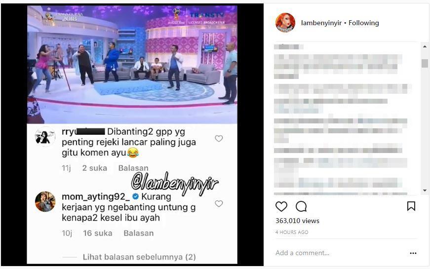 Komentar Ibu Ayu Ting Ting Copyright: instagram