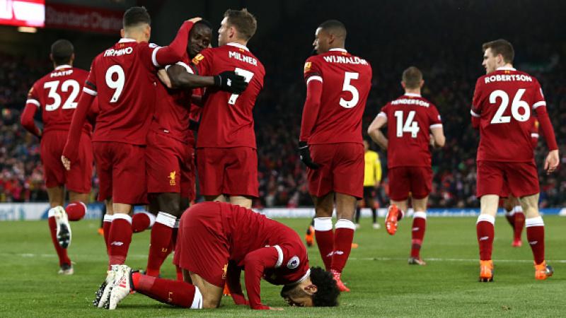 Skuat Liverpool merayakan gol Mohamed Salah ke gawang Watford. Copyright: INDOSPORT