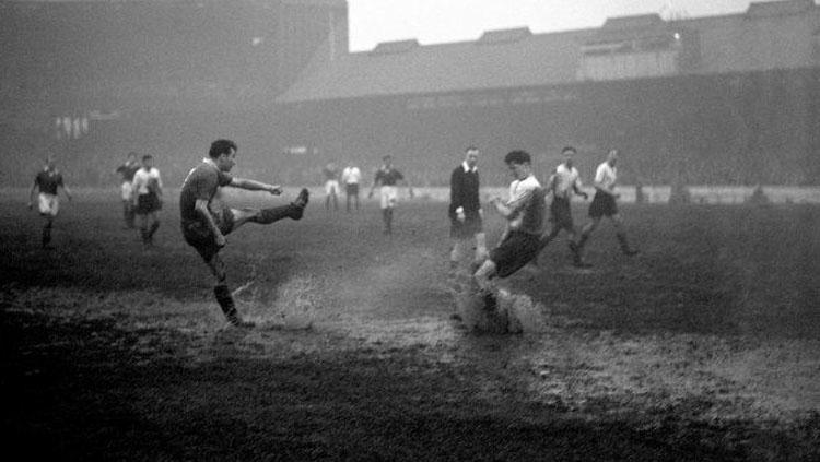 Stamford Bridge 1957. Copyright: The18.com