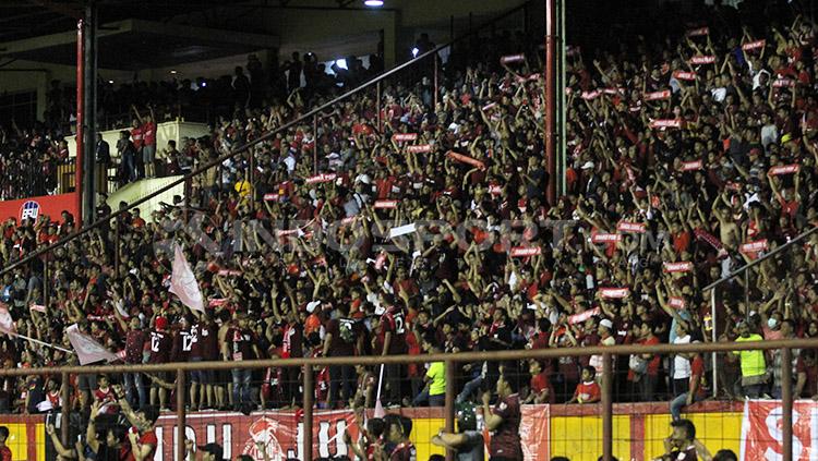 Suporter PSM Makassar.