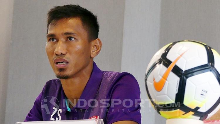 Zulkifli Syukur dalam jumpa pers. Copyright: Reno Firhad Rinaldi/INDOSPORT