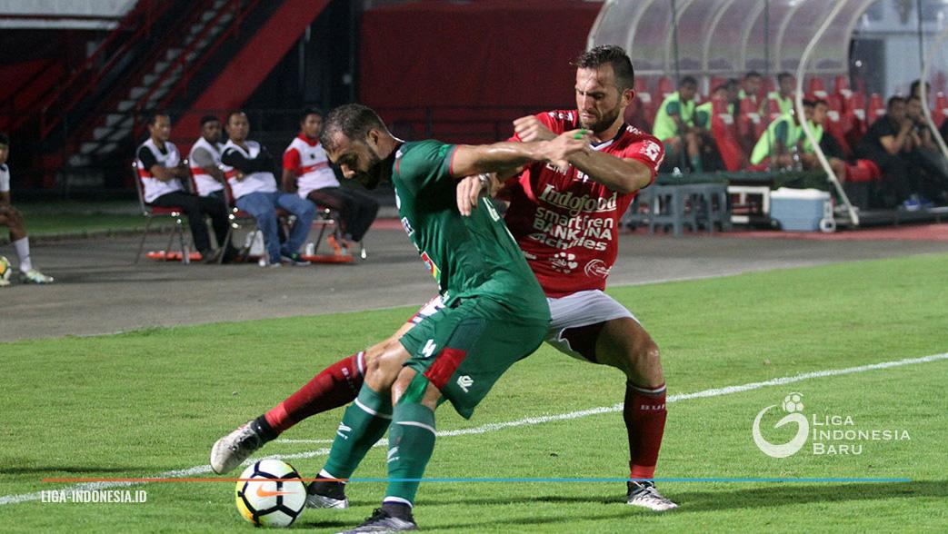 Bali United vs PSMS Medan.