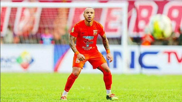 Gelandang Borneo FC Julien Faubert. Copyright: Instagram/@faubert_julien _18