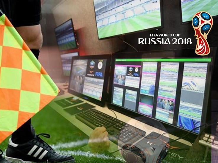 Video Assistant Referee. Copyright: INDOSPORT