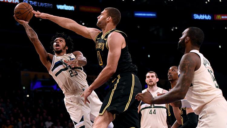 Situasi pertandingan Milwaukee Bucks vs Los Angeles Lakers. - INDOSPORT