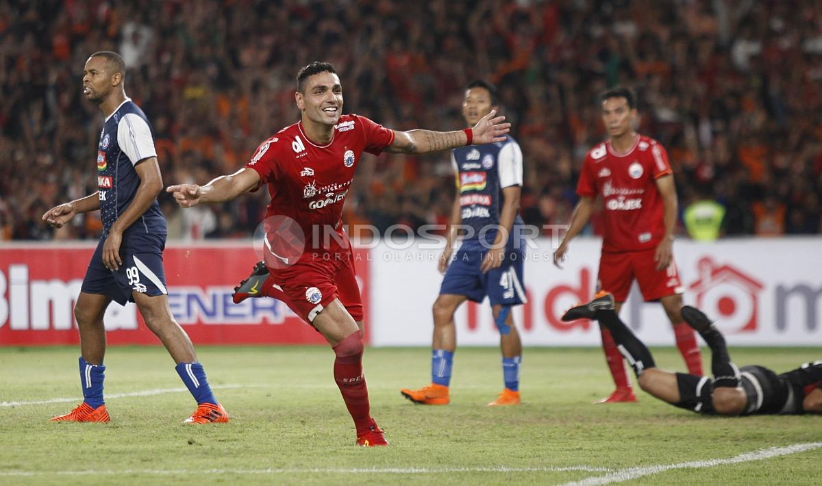 Selebrasi Jaimerson da Silva usai mencetak gol ketiga ke gawang Arema FC. Herry Ibrahim