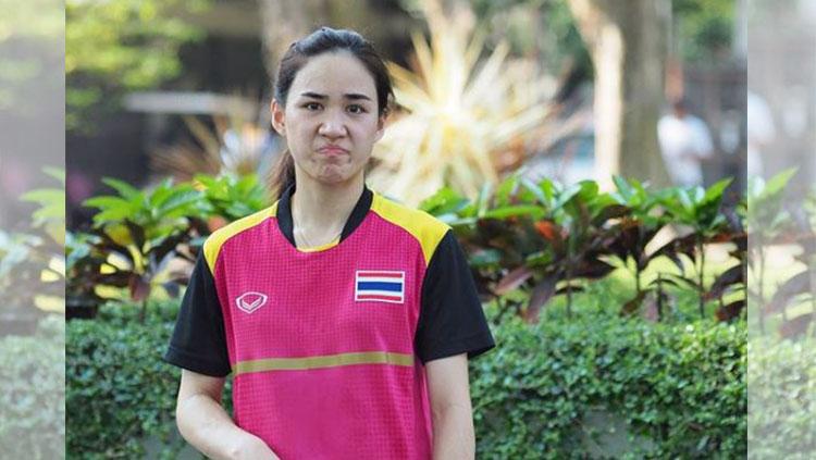 Mengenakan jersey pink, Nitcahon terlihat lovable Copyright: Instagram/nichaon