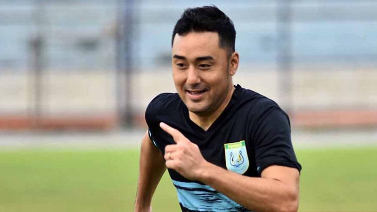 Shohei Matsunaga jalani latihan bersama Persela Lamongan. Copyright: Perselafootball