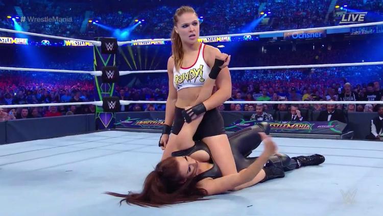 Debut Ronda Rousey di WWE