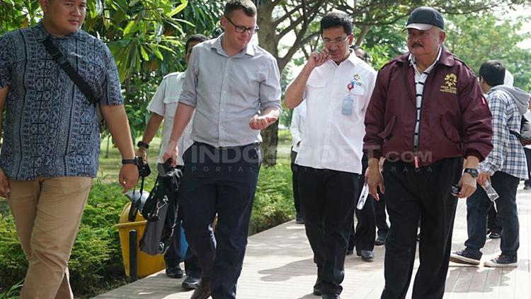 Gubernur Sumatera Selatan, H. Alex Noerdin yang secara langsung menyiarkan Jakabaring Sport City (JSC) ke 45 negara Asia peserta Asian Games 2018. - INDOSPORT