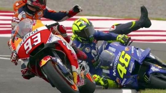 Hitung-hitungan juara MotoGP 2020, Valentino Rossi juga masih berpeluang rebut gelar Marc Marquez.