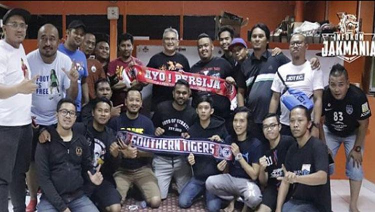 Jakmania dan fans JDT, Boys Of Straits. - INDOSPORT