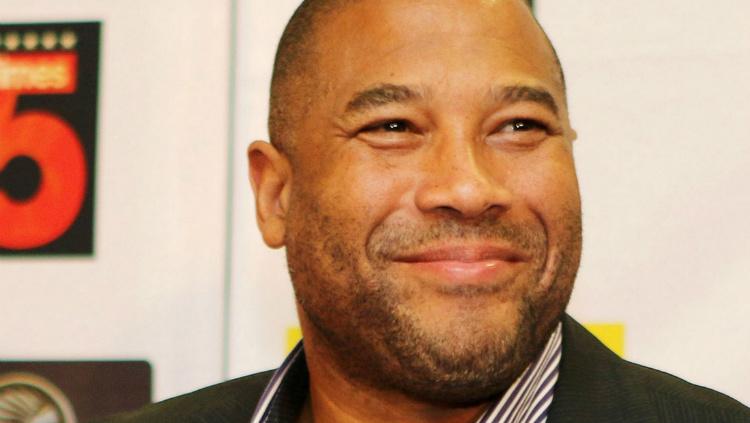 Legenda Liverpool, John Barnes, melakukan blunder cukup fatal setelah tak sengaja mengunggah konten sensitif terkait Presiden Donald Trump.