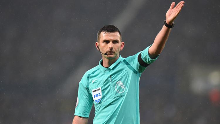 Michael Oliver, wasit asal Inggris.
