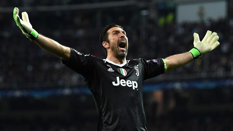 Aksi selebrasi Gianluigi Buffon.