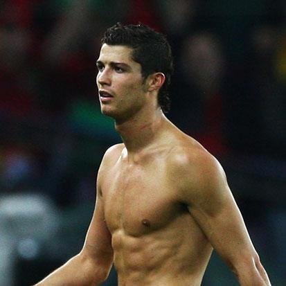 Transformasi Otot Tubuh Ronaldo, dari Kurus hingga Berotot ...